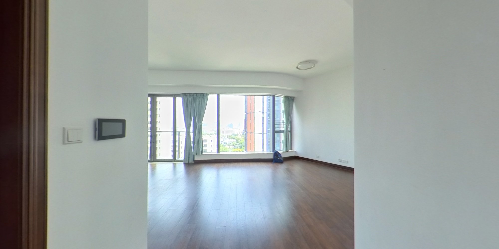 云门 1座, VR