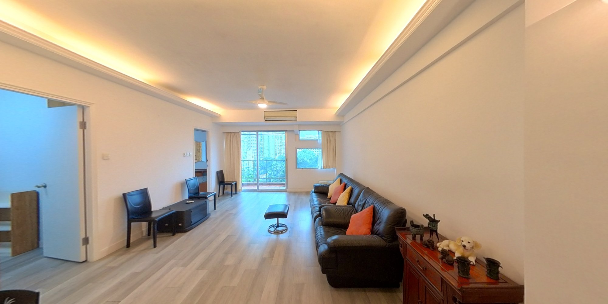 雅诗大厦, VR
