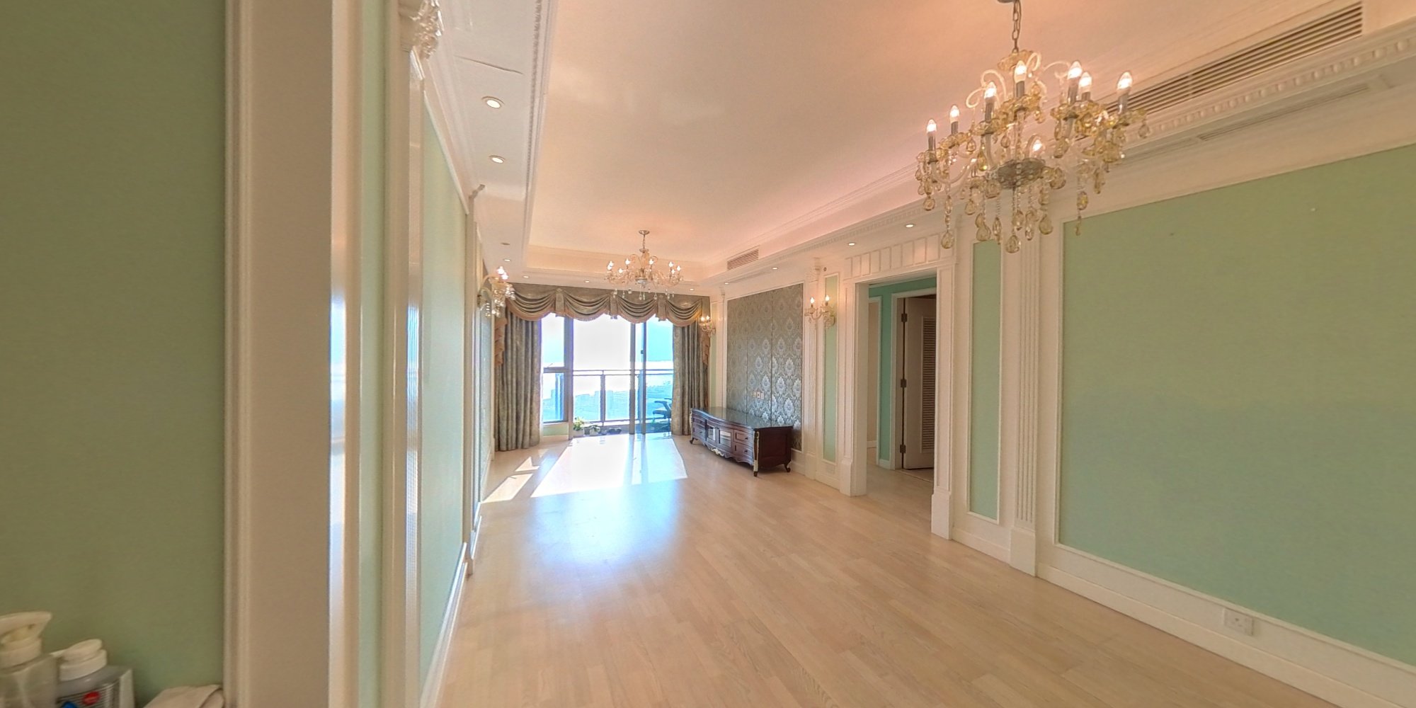 Grand Austin 5座, VR