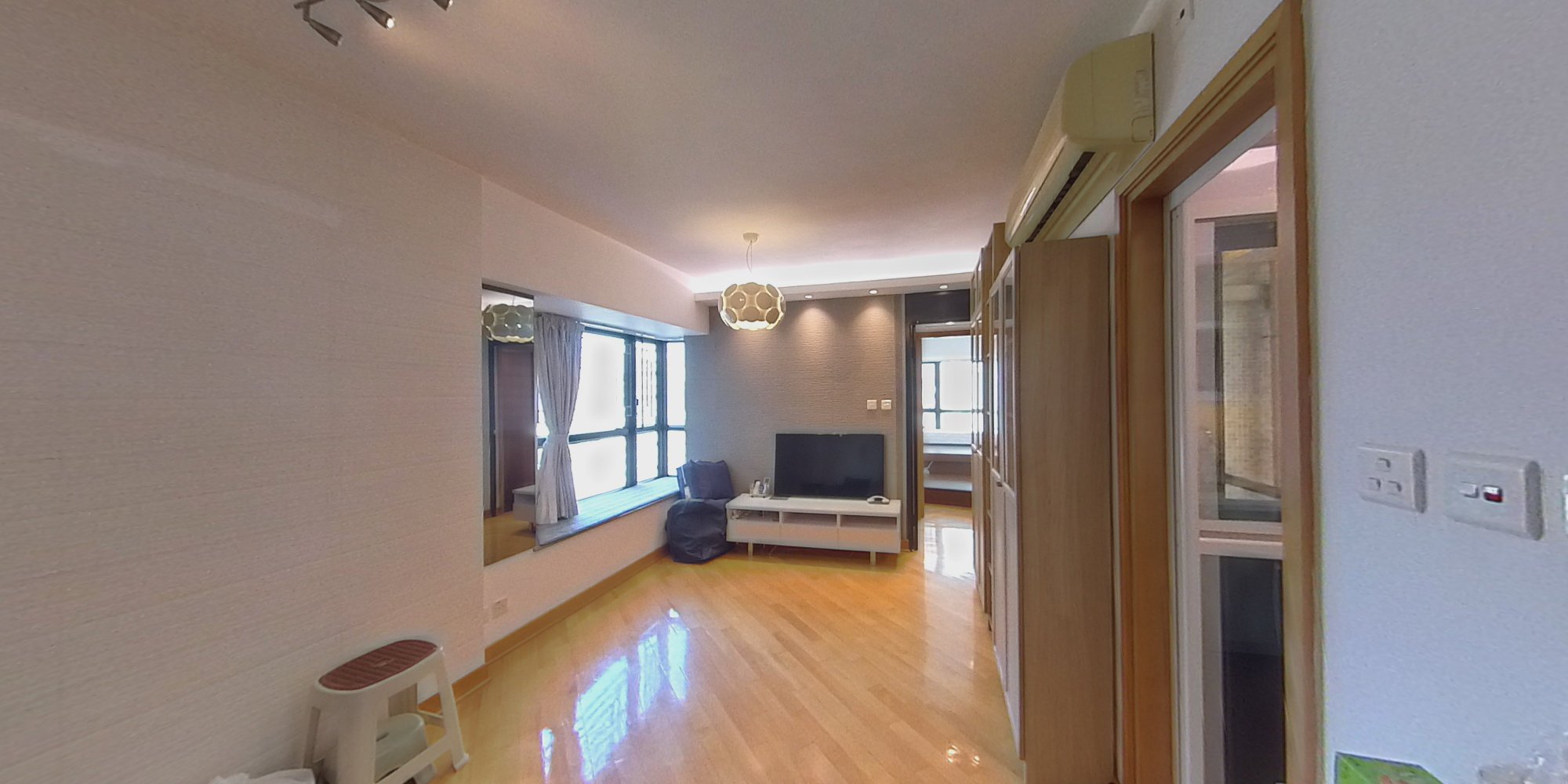 聚康山庄 5座, VR