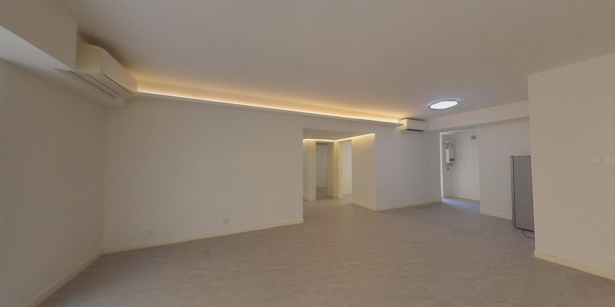 PEARL COURT, VR