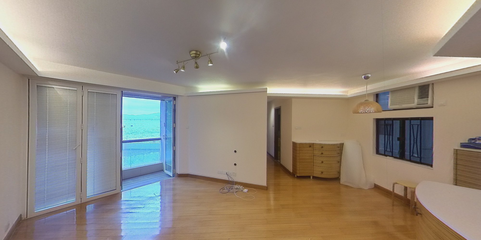 杏花邨 40座, VR