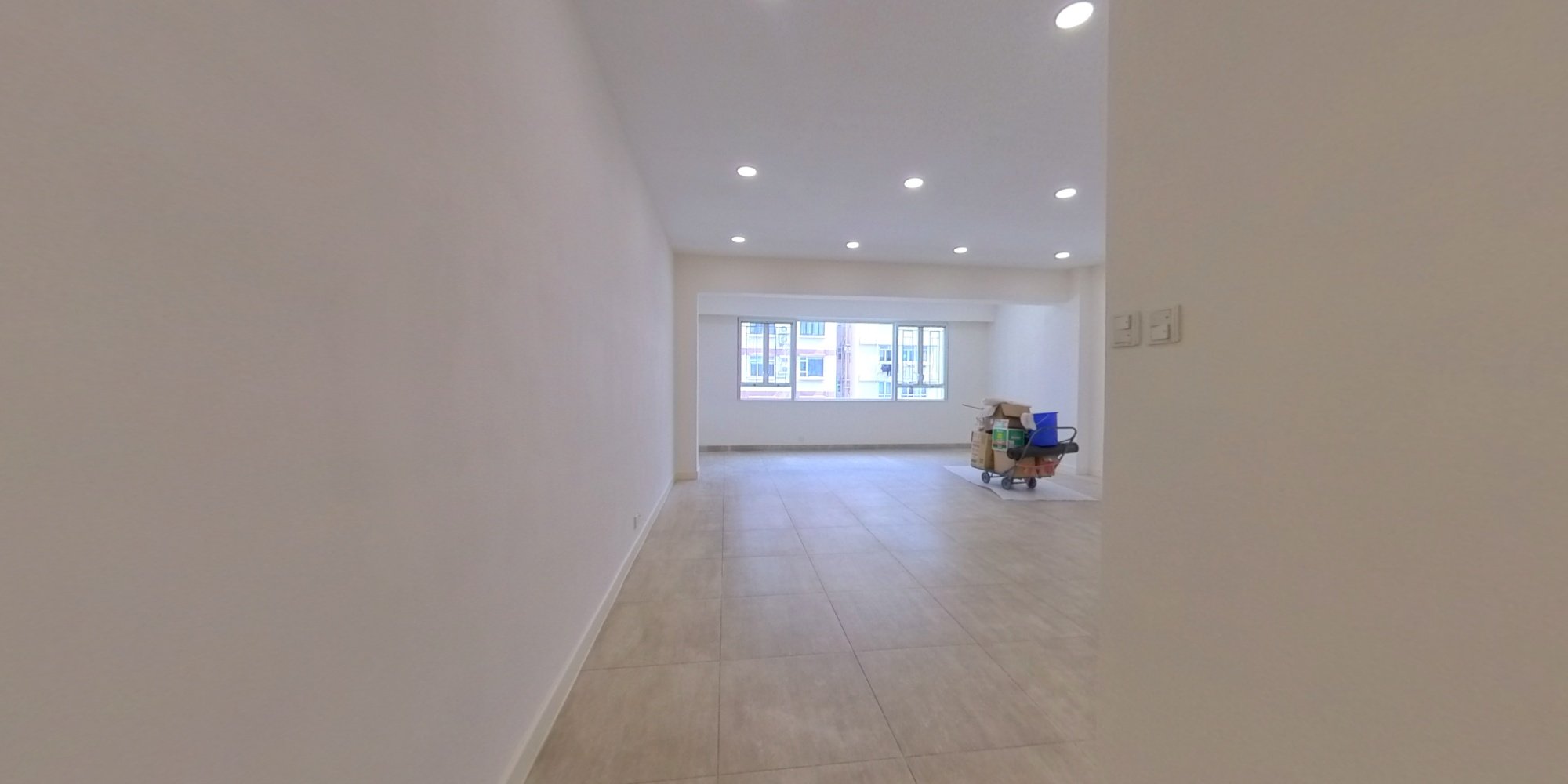 布力架街34F号, VR