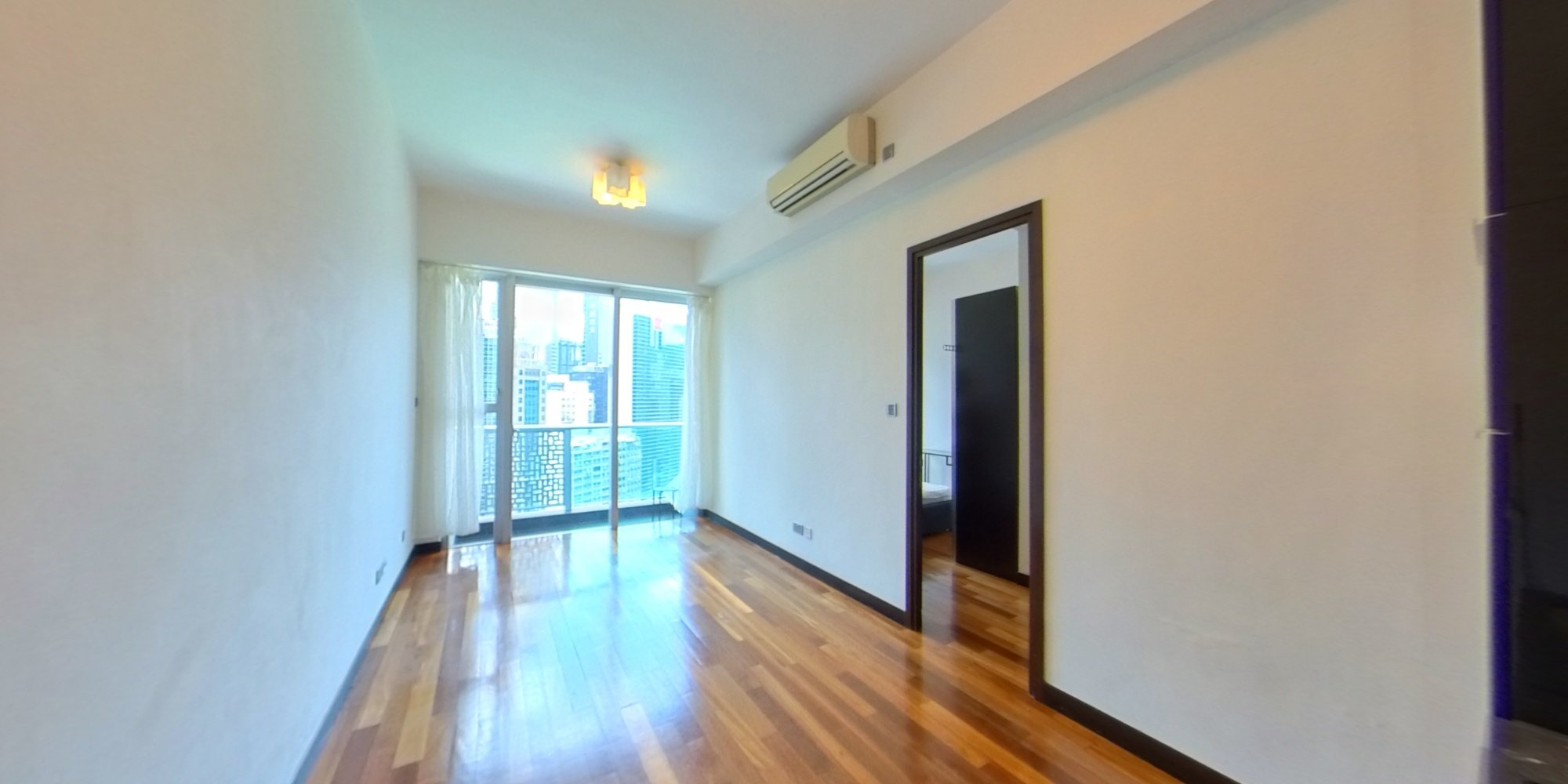 J Residence, VR