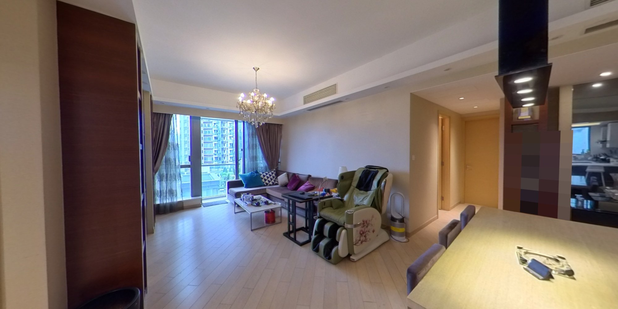 爾巒 茵羅洛斯大道 1座, VR