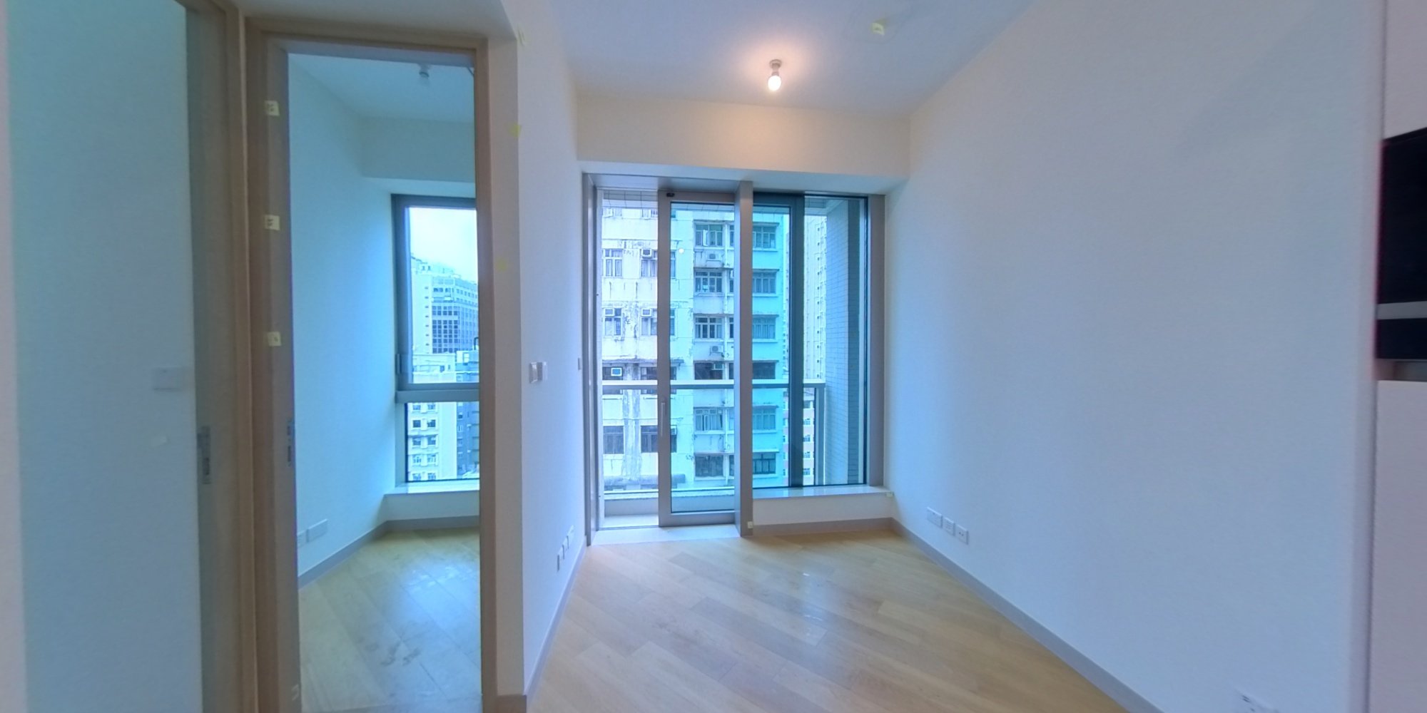 ONE SOHO, VR
