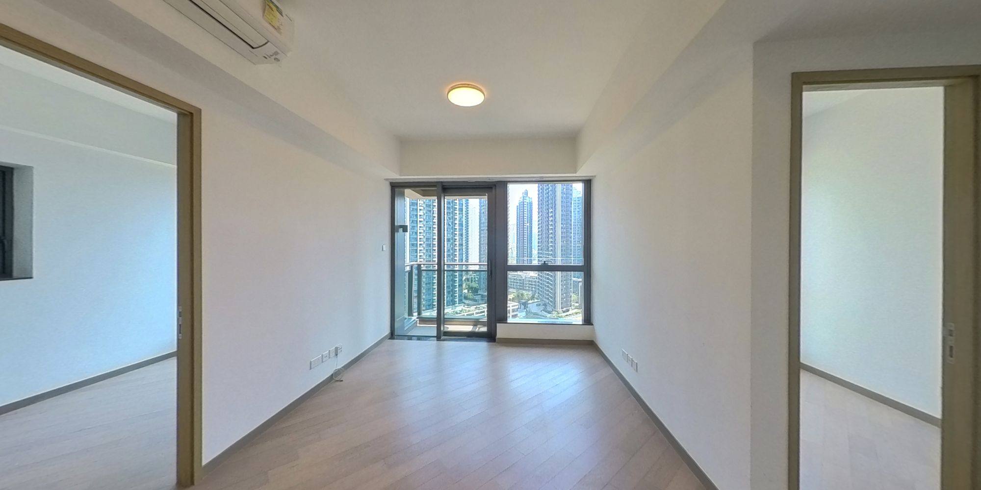 Upper Riverbank Tower 1 3房 Lower Floor Flat G, VR