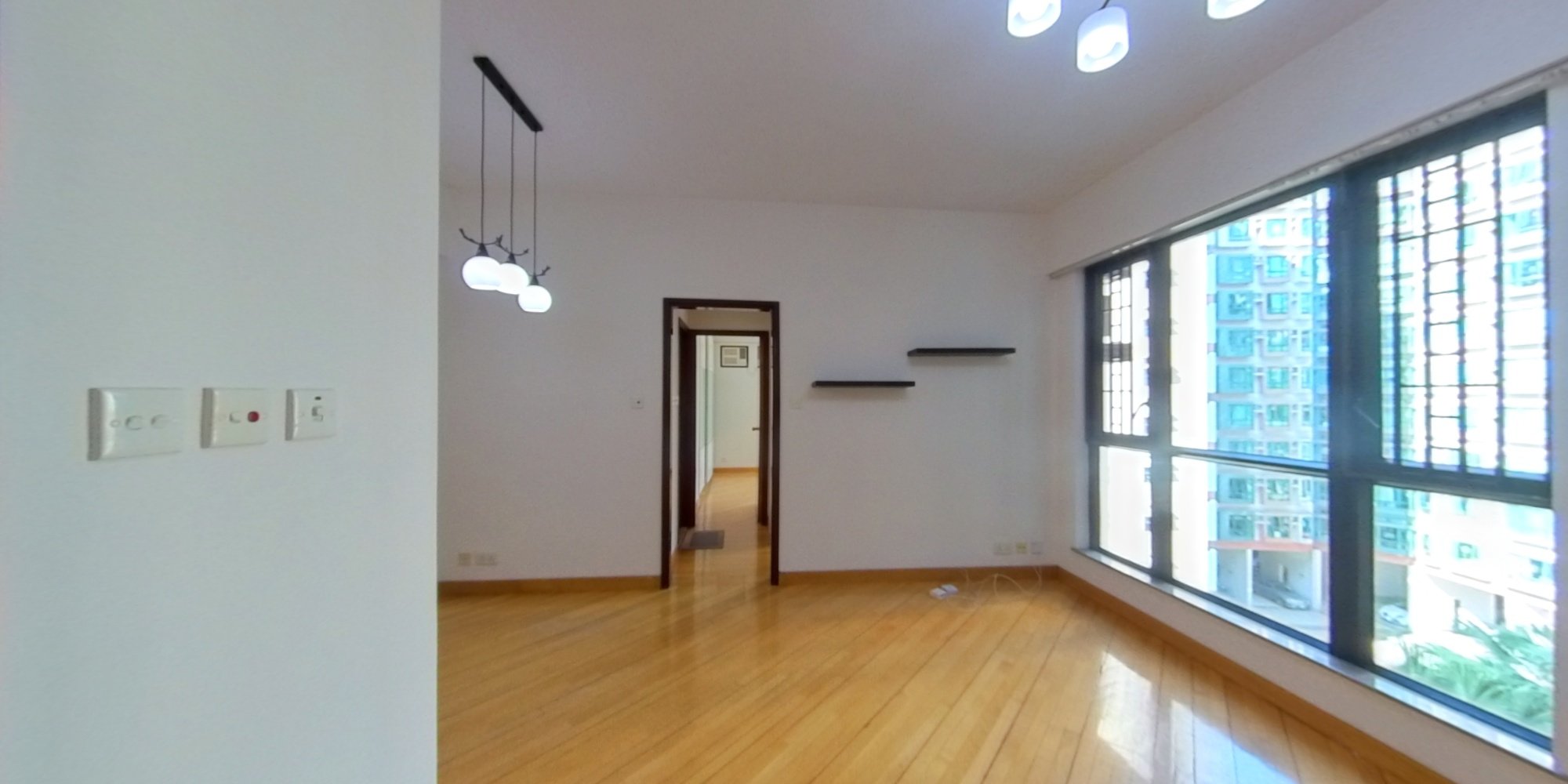 朗怡居 5座, VR