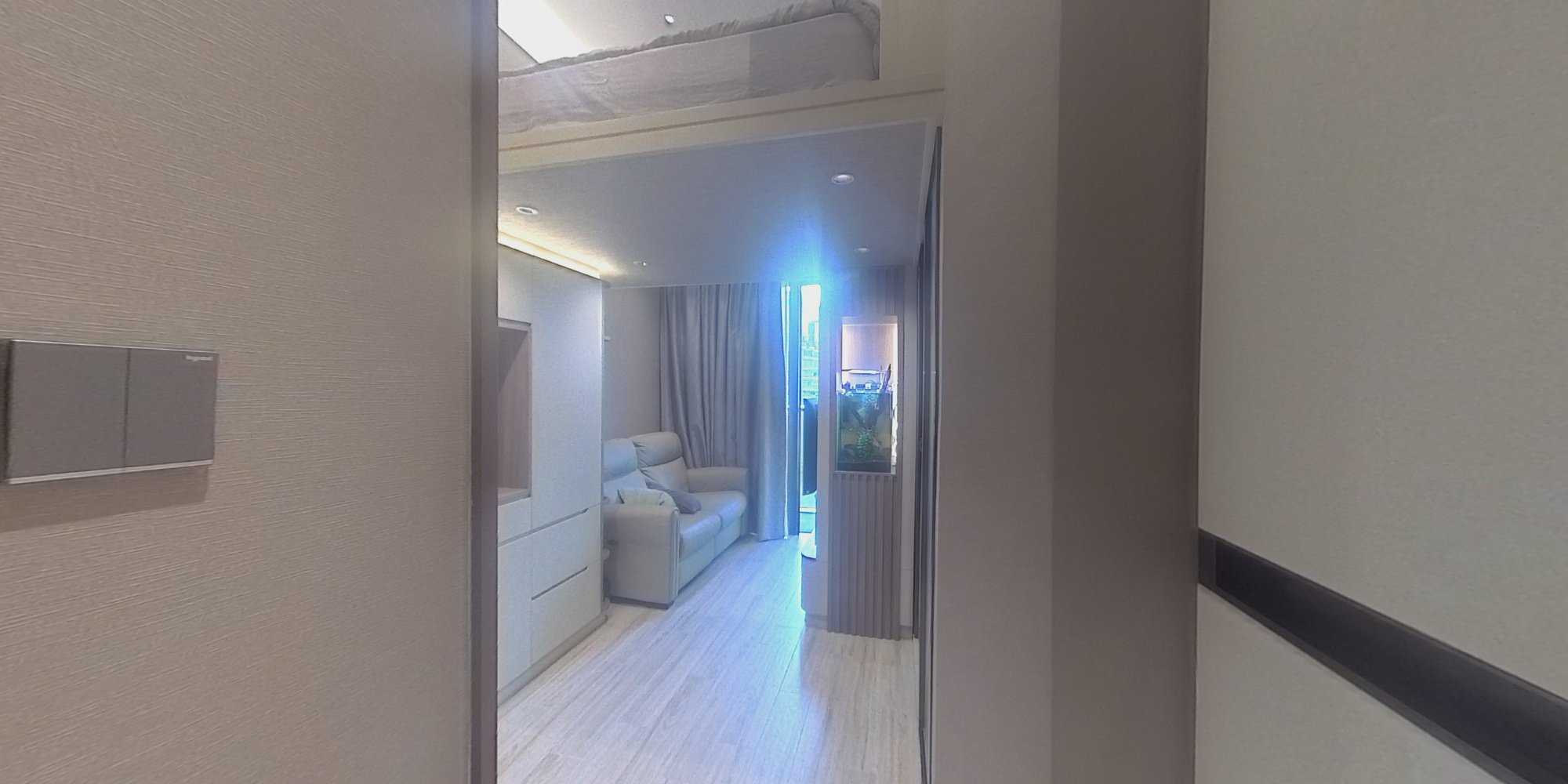 啟岸, VR