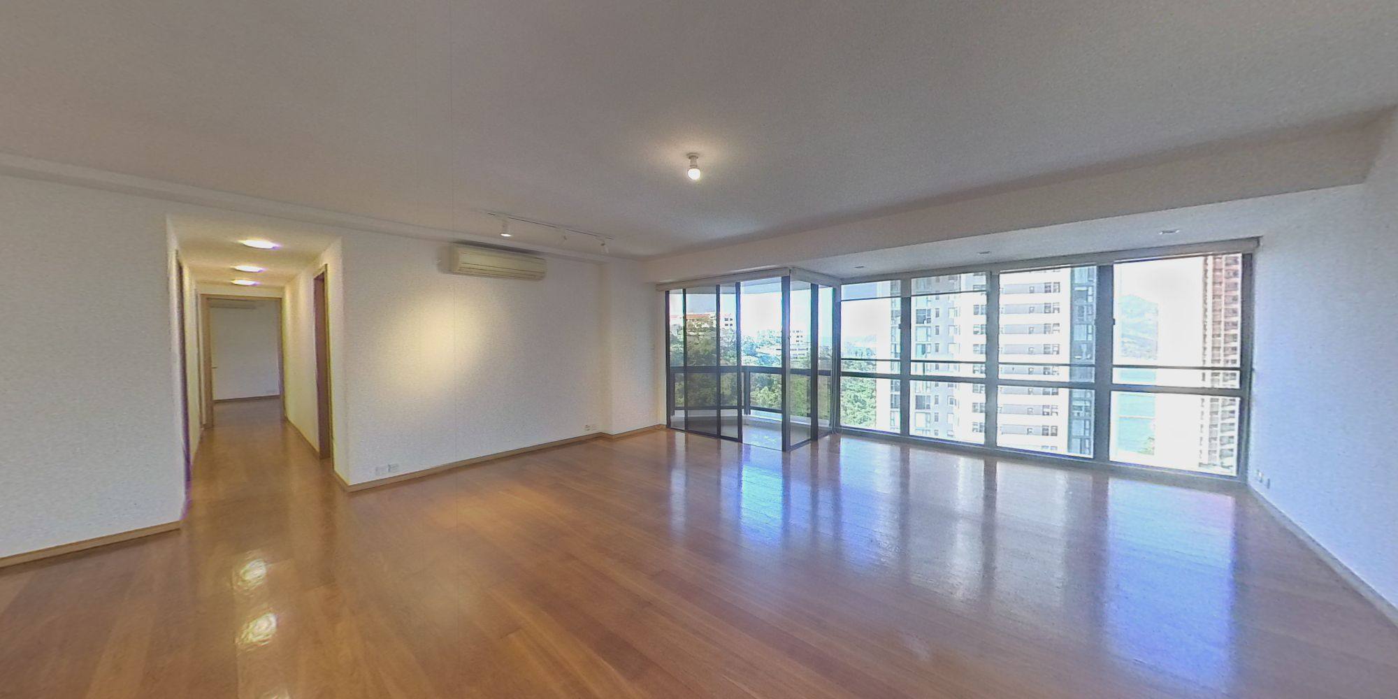 SOUTH BAY TOWERS, VR