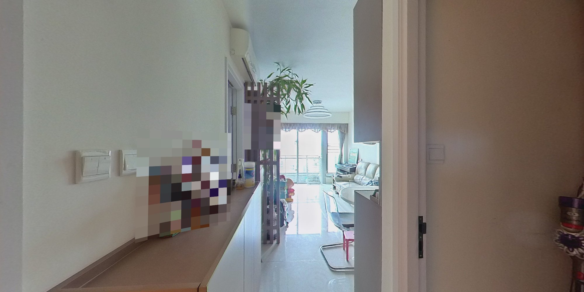 環宇海灣 8座, VR