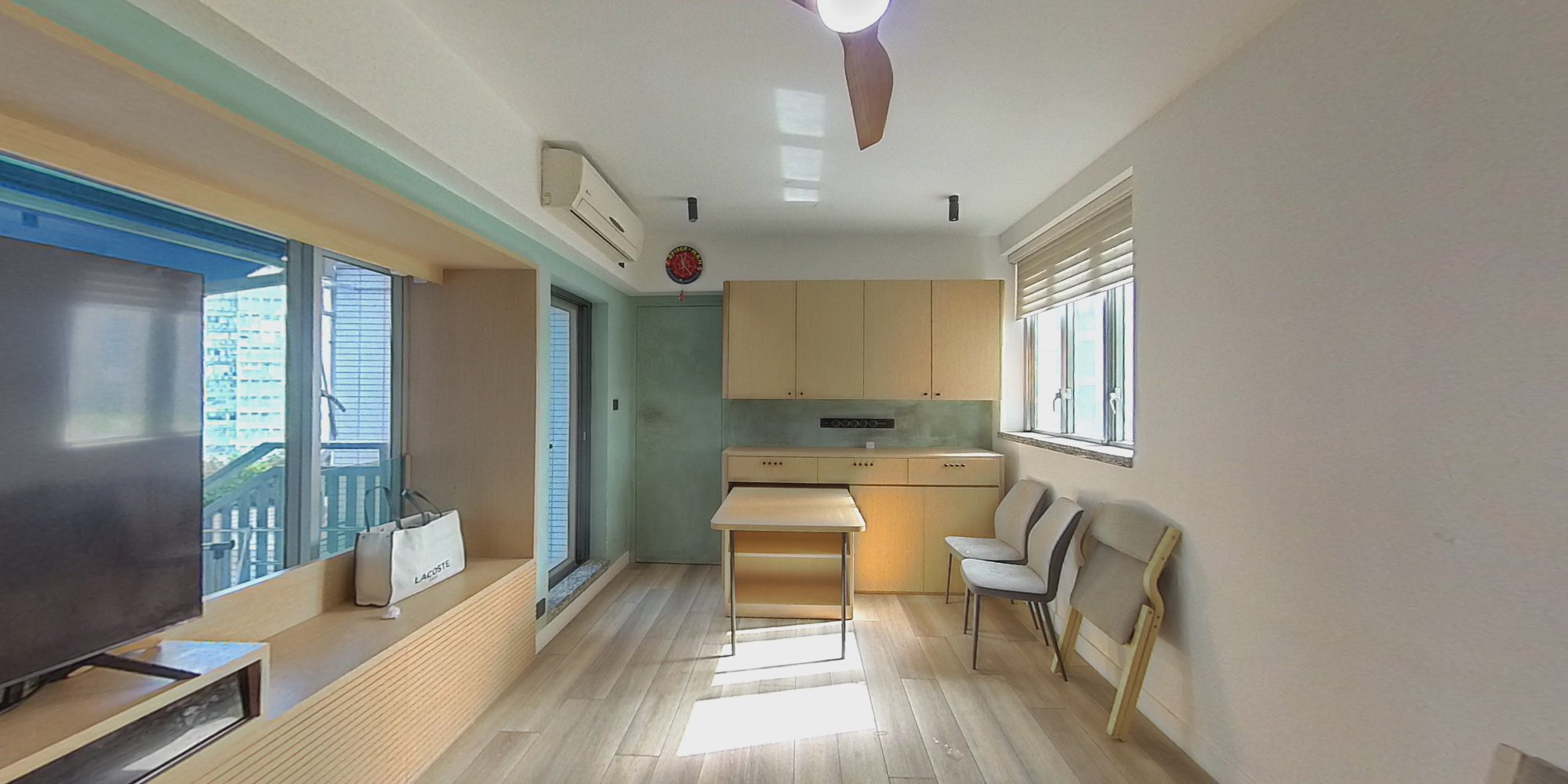 環宇海灣 3座, VR