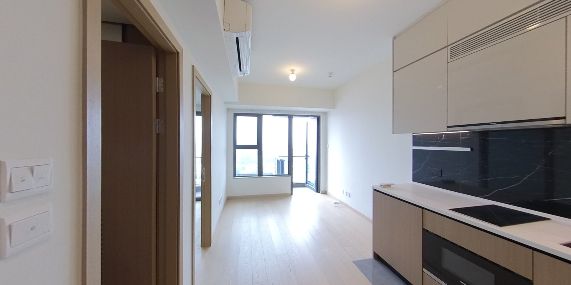 朗城汇 1座, VR