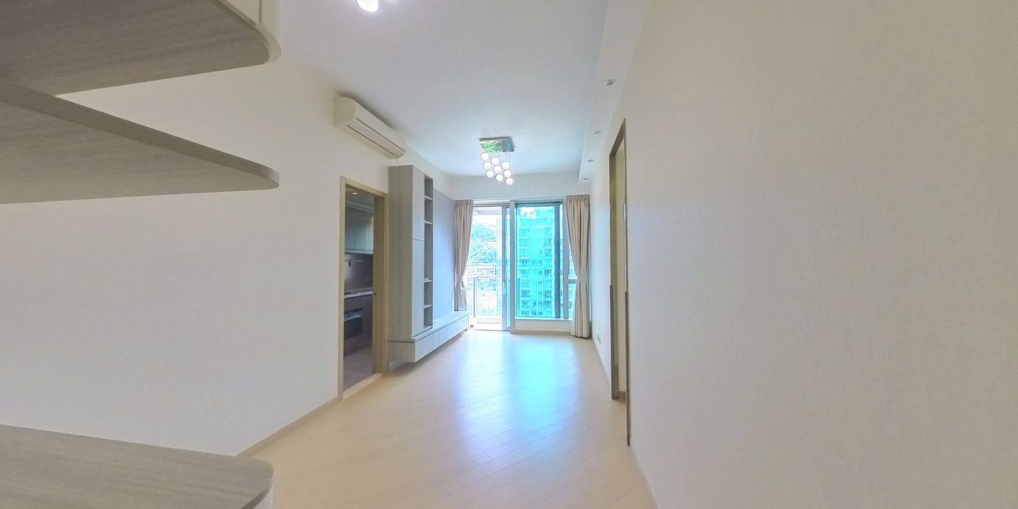 MAYFAIR BY THE SEA 8, VR