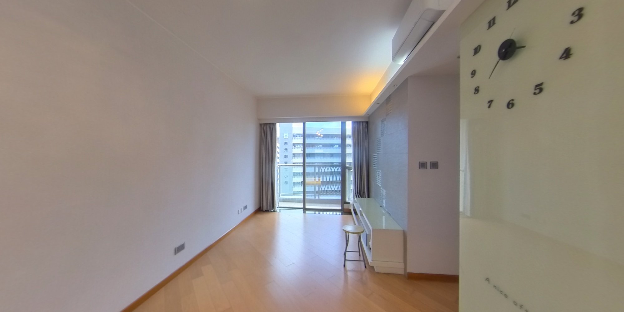 翘翠峰 2座, VR