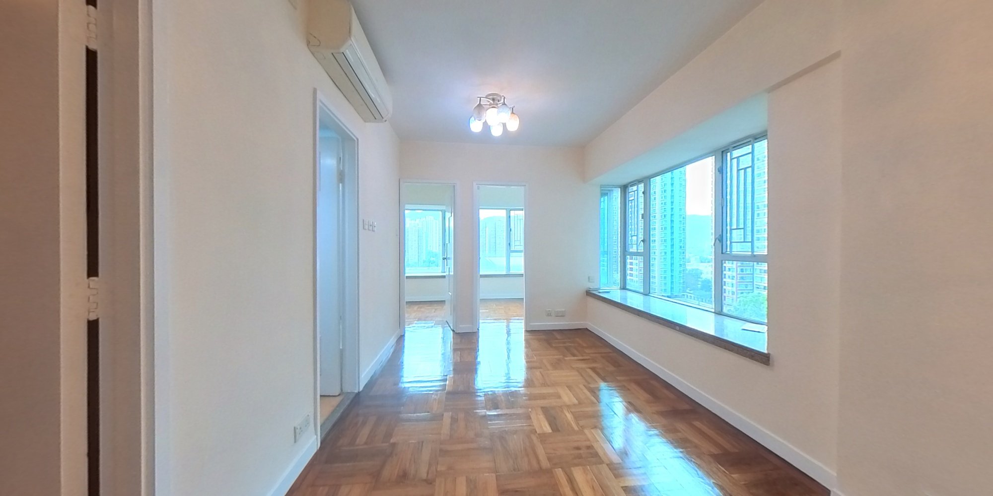 疊茵庭 1座, VR