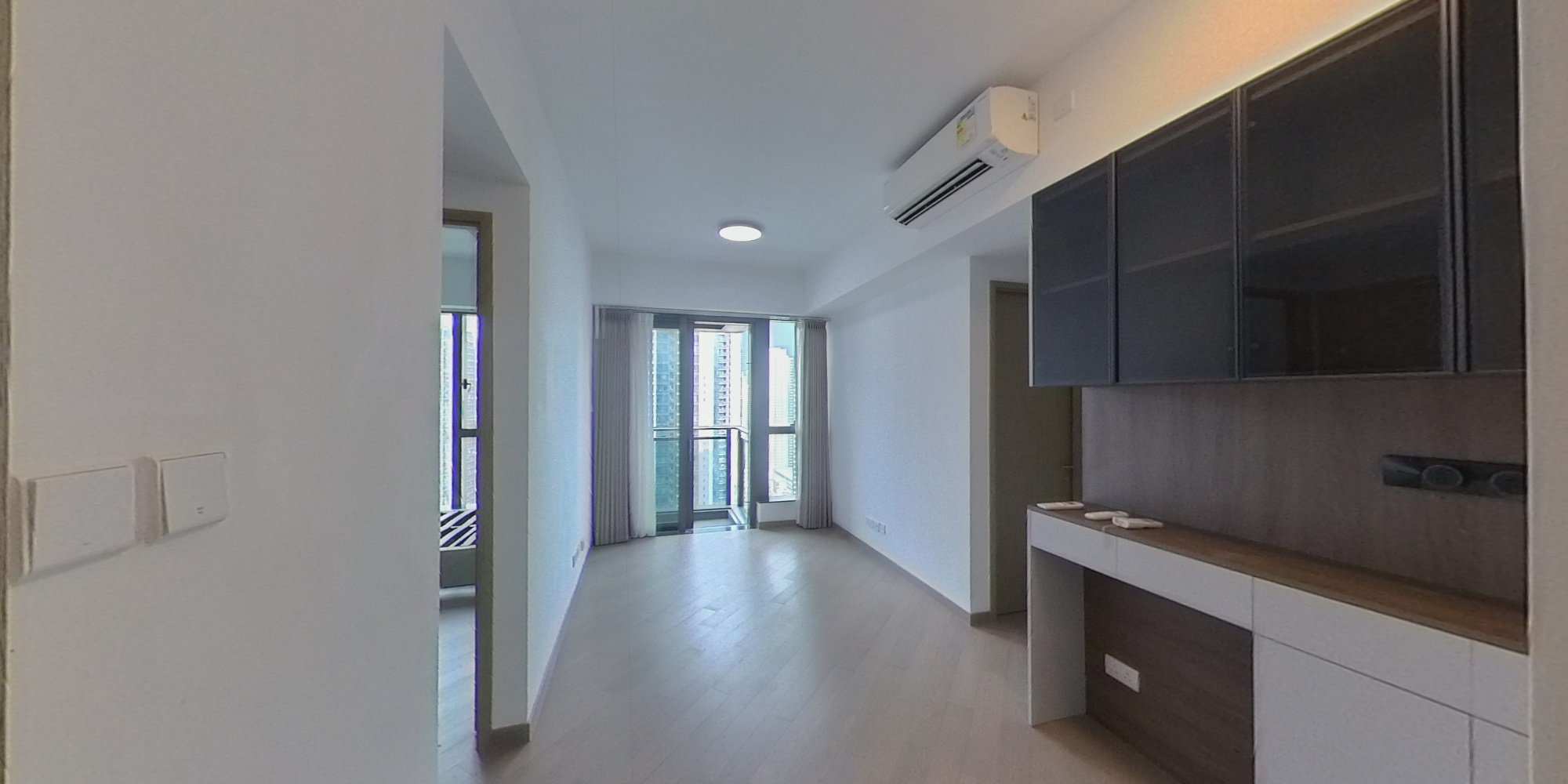 UPPER RIVERBANK・Tower 2, VR