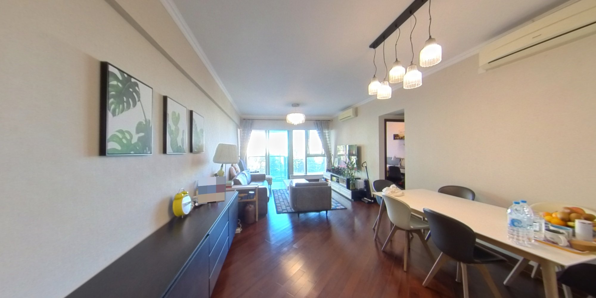 MAYFAIR BY THE SEA, VR