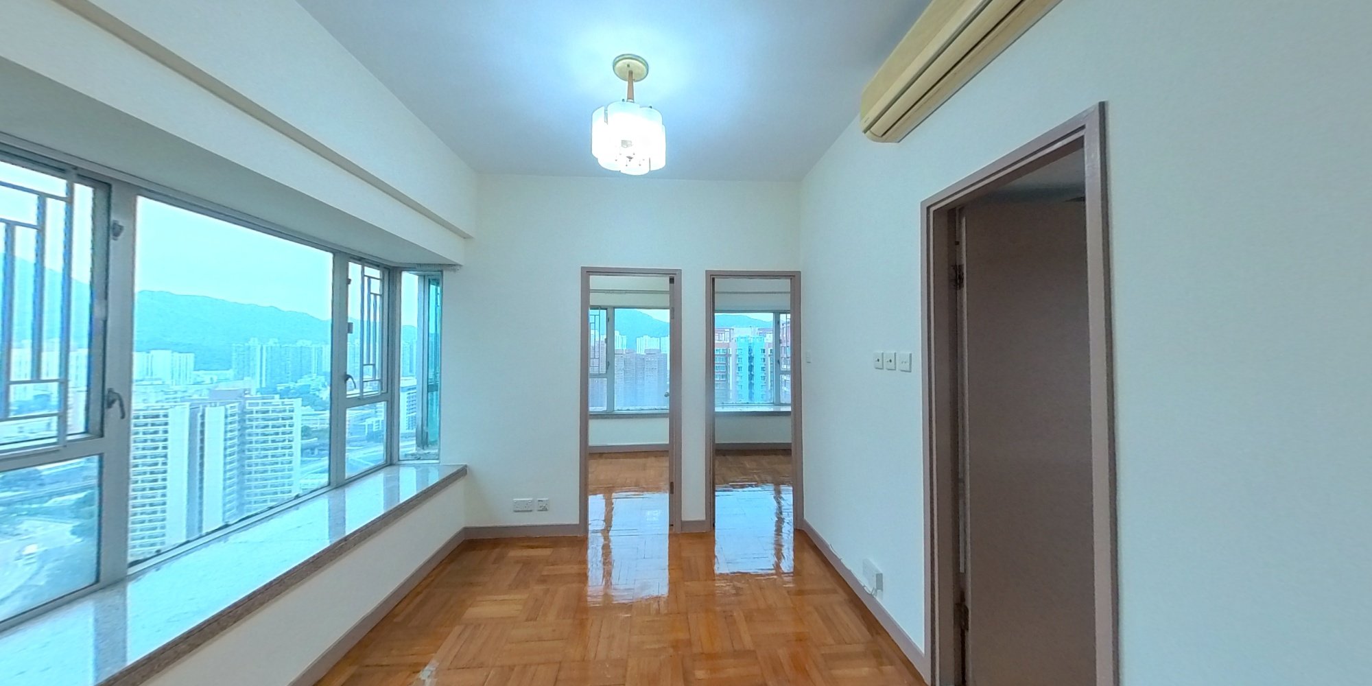 疊茵庭, VR