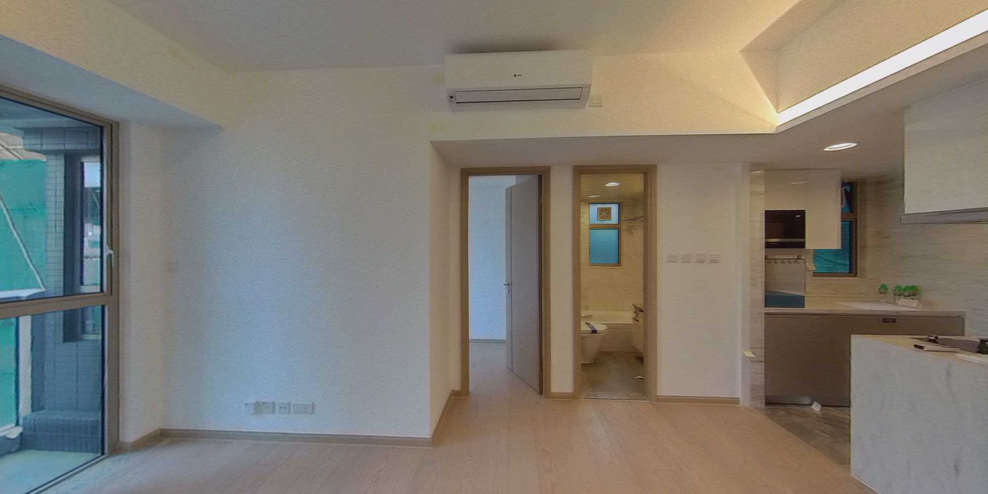 爱海颂 2座, VR