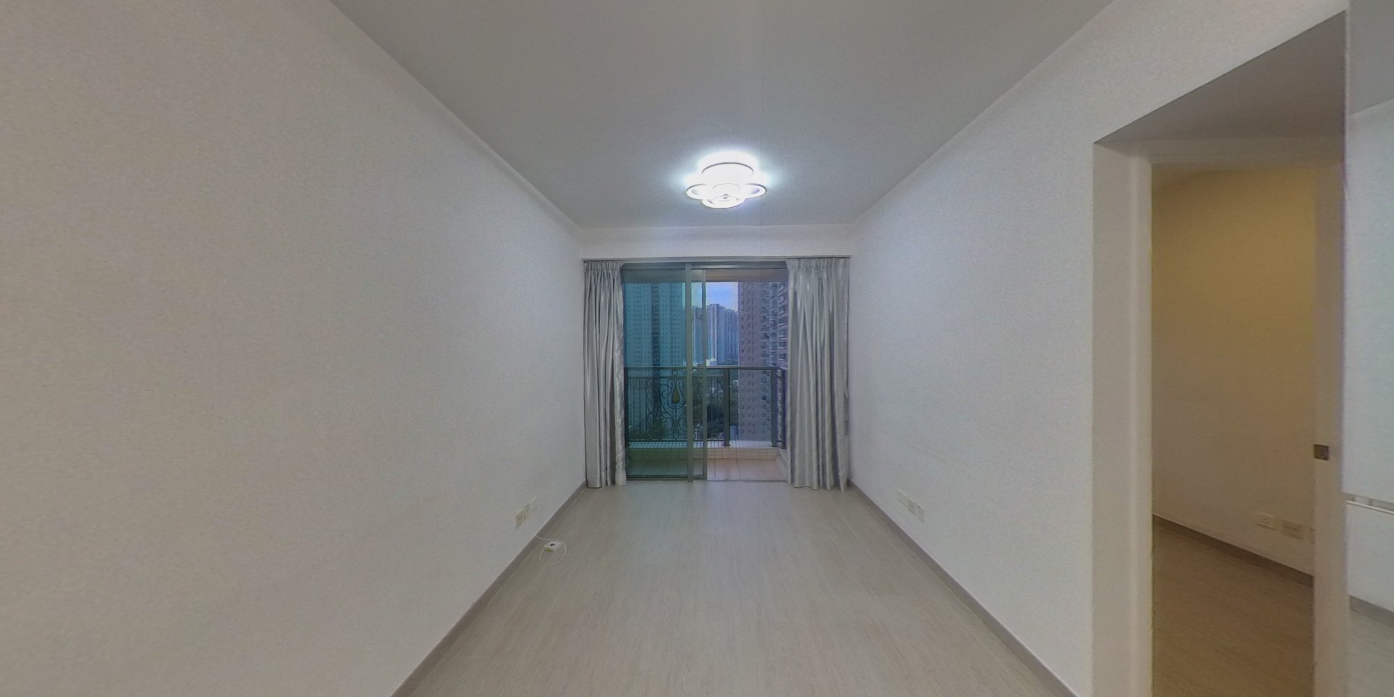 蔚藍灣畔 7座, VR