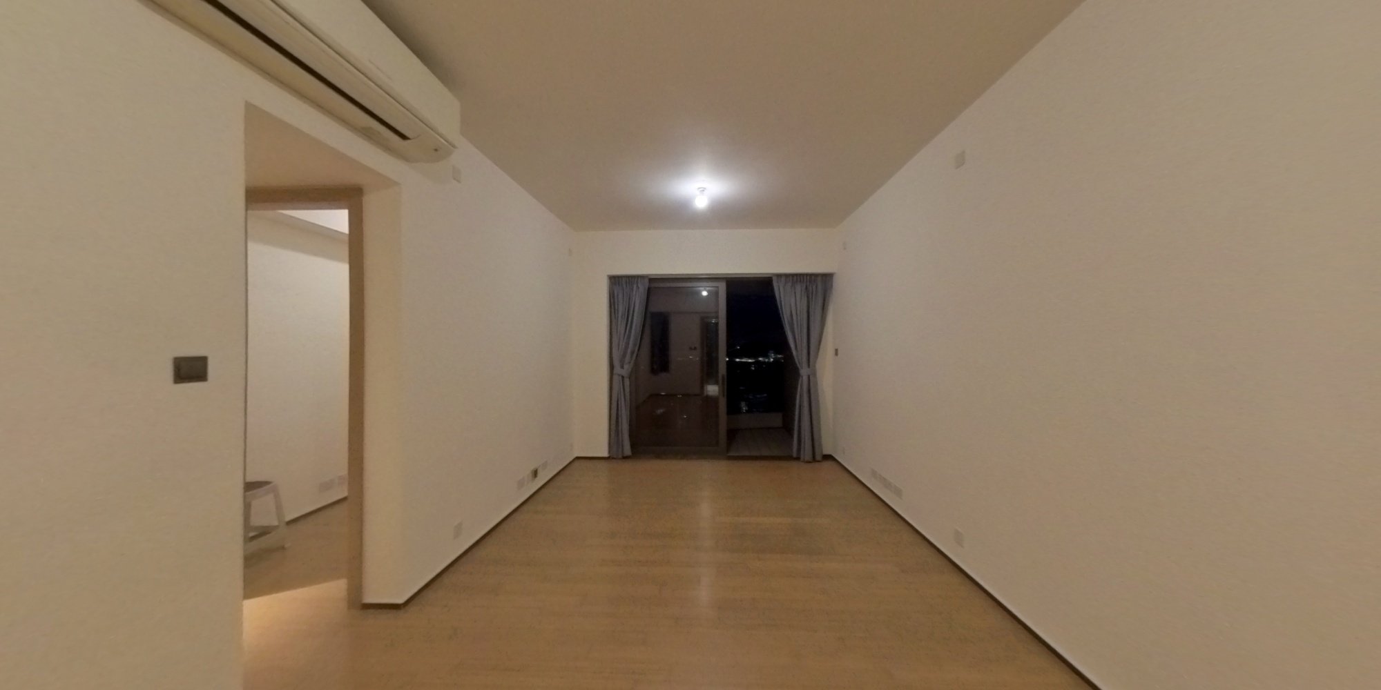 瀚然, VR
