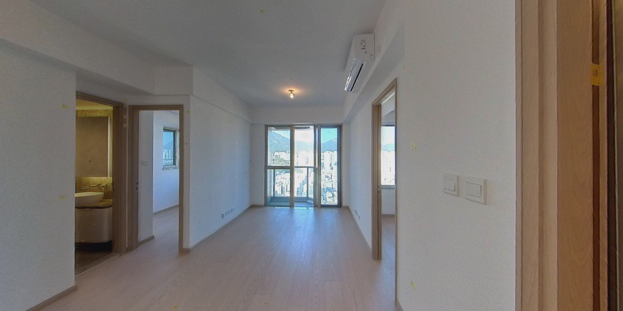 爱海颂 3座, VR