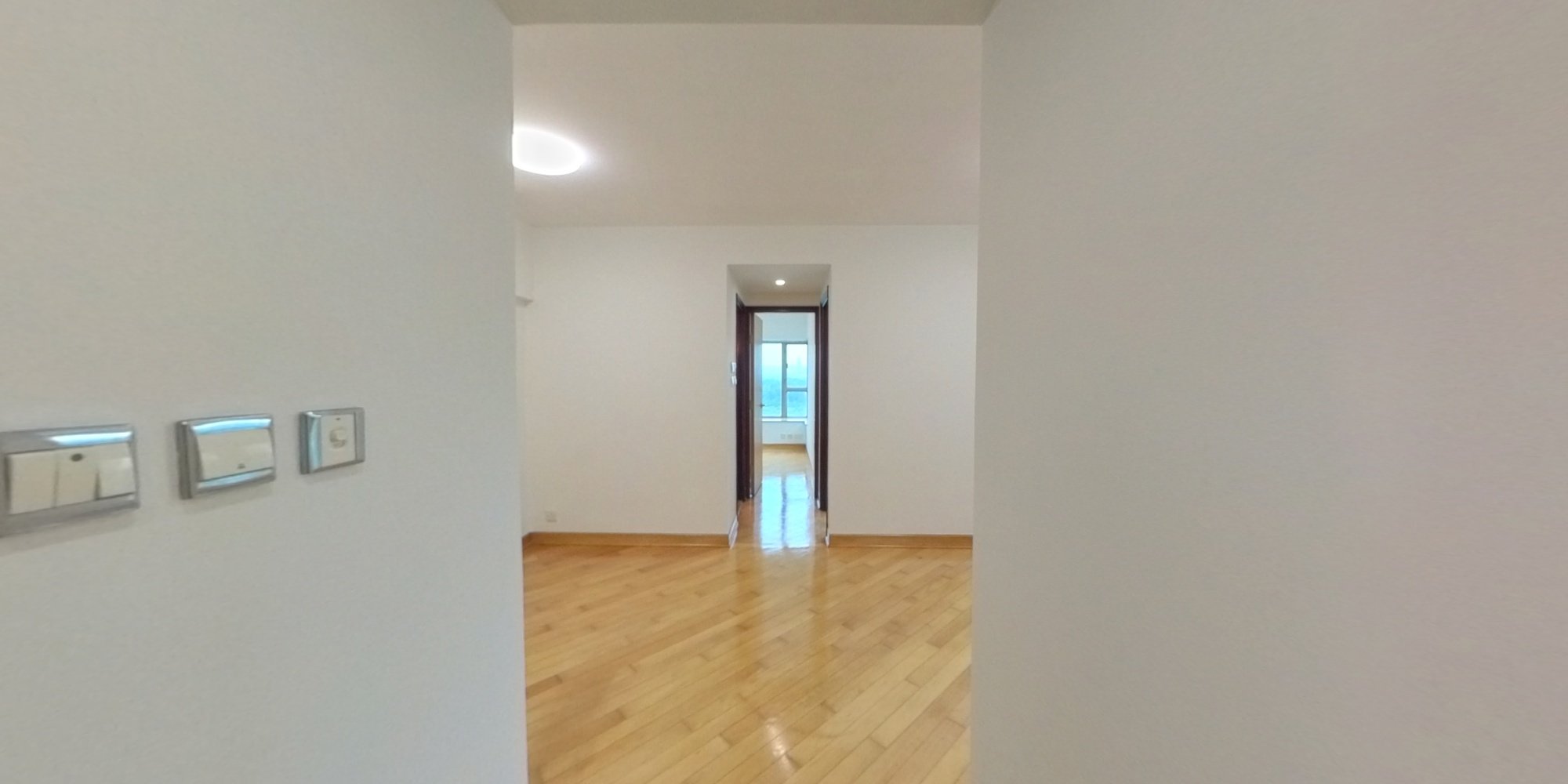 采葉庭 15座, VR