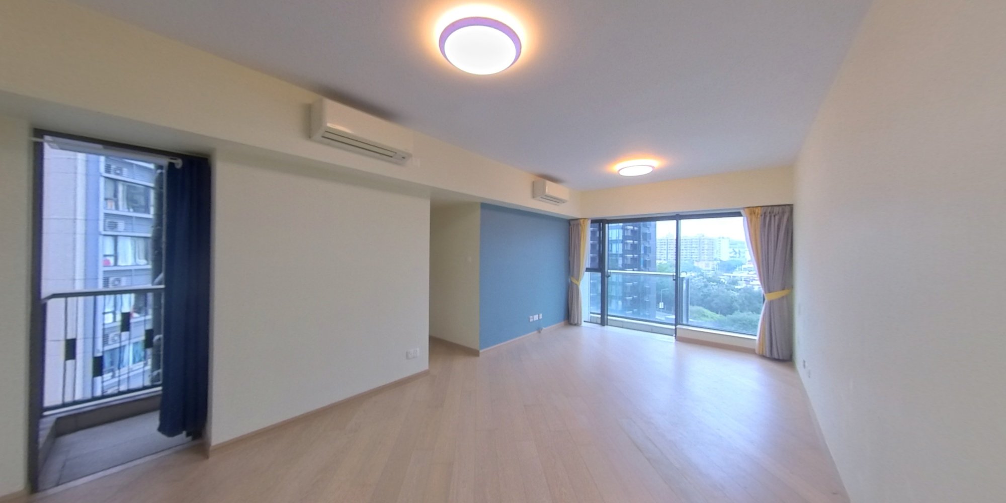 溱柏 9座, VR