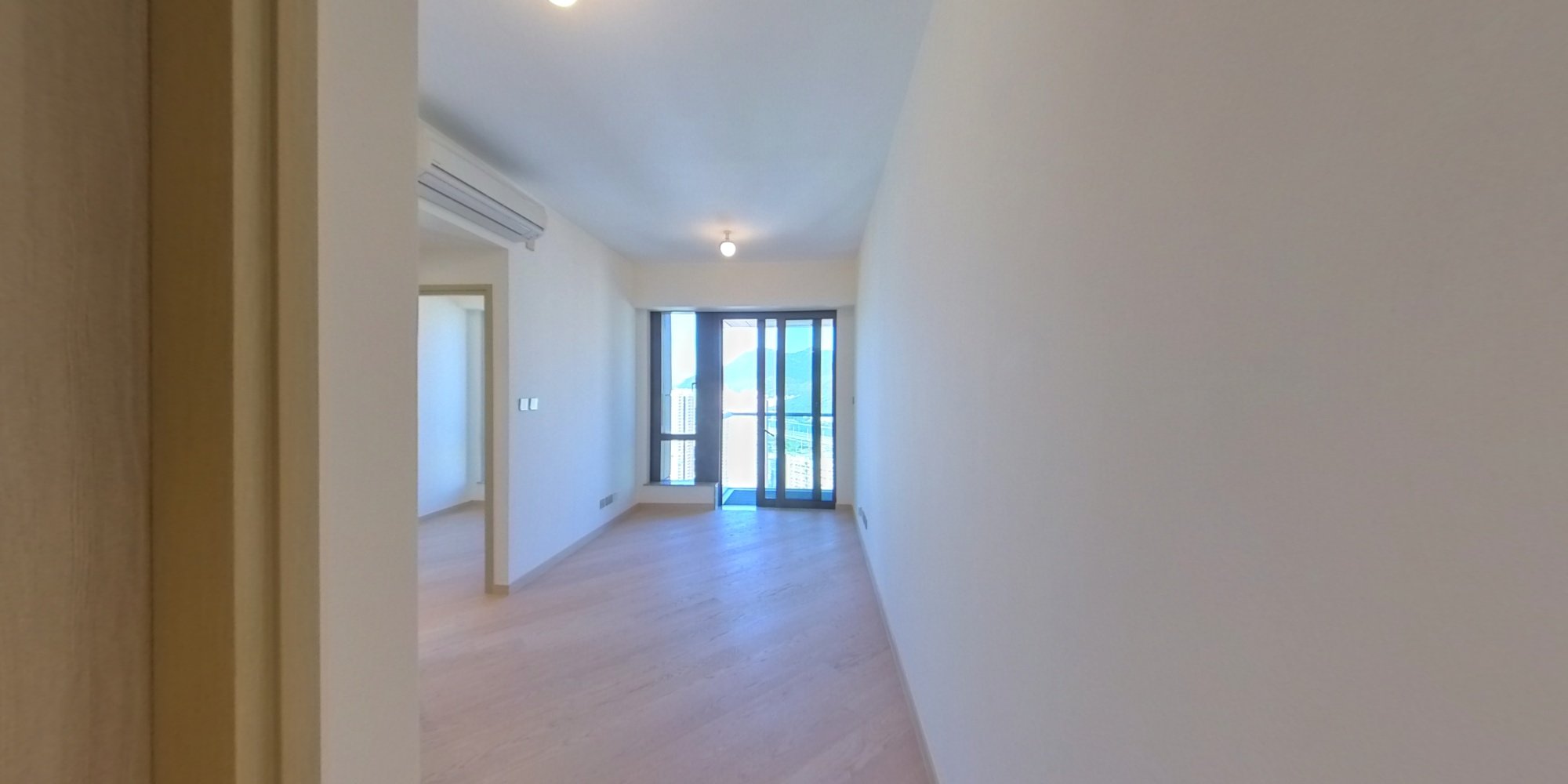 星凯．堤岸 5座, VR