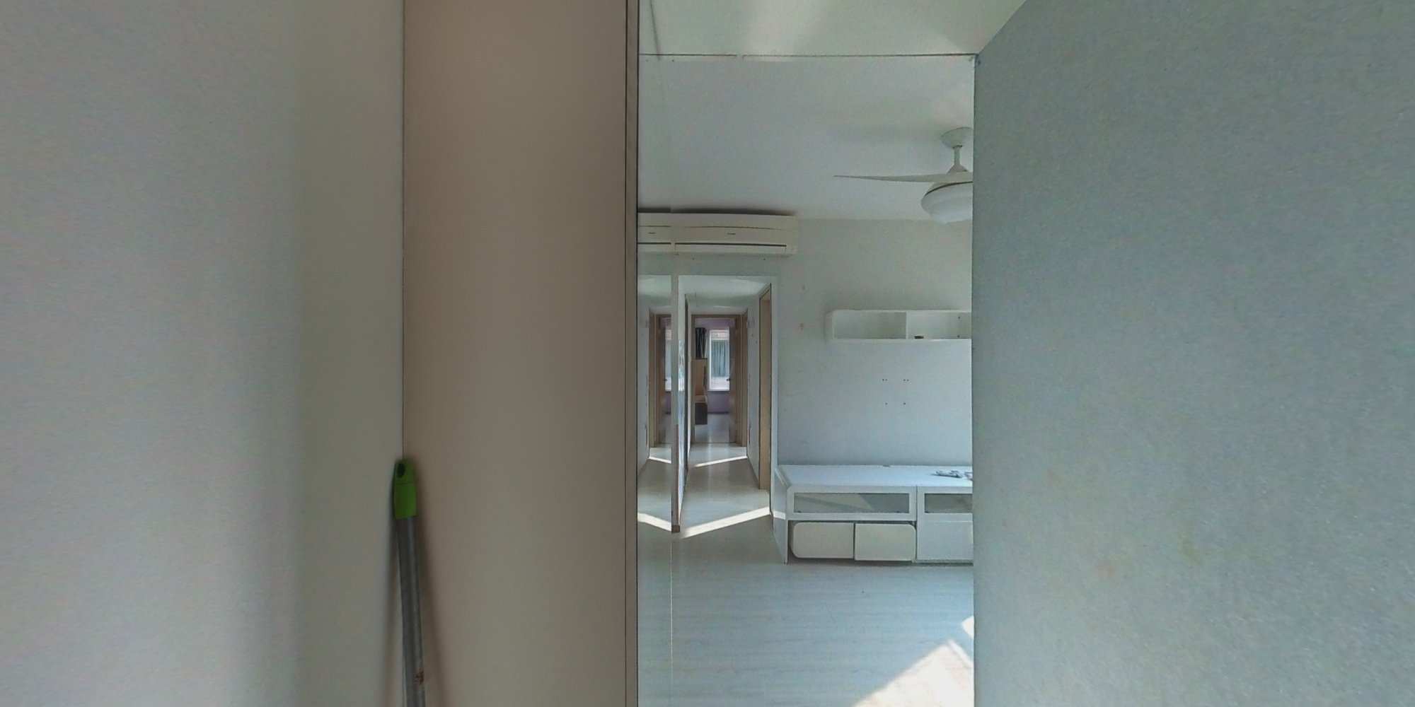 疊茵庭, VR