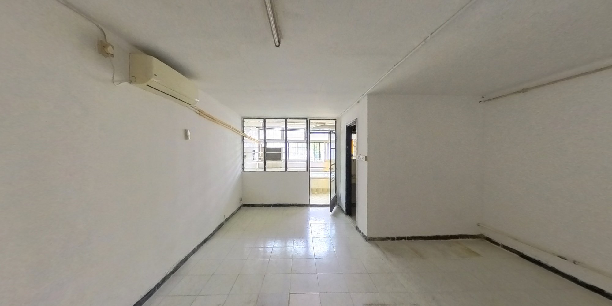 李郑屋邨 仁爱楼 (1座), VR