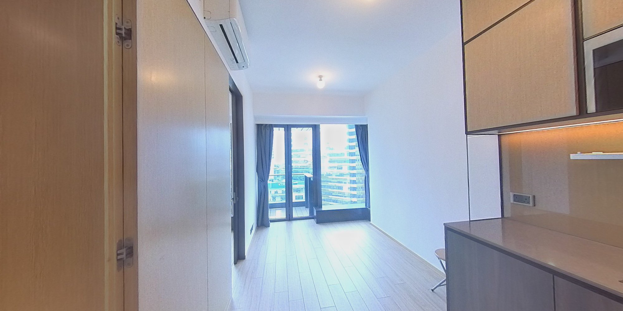 利奧坊．凱岸 1座, VR